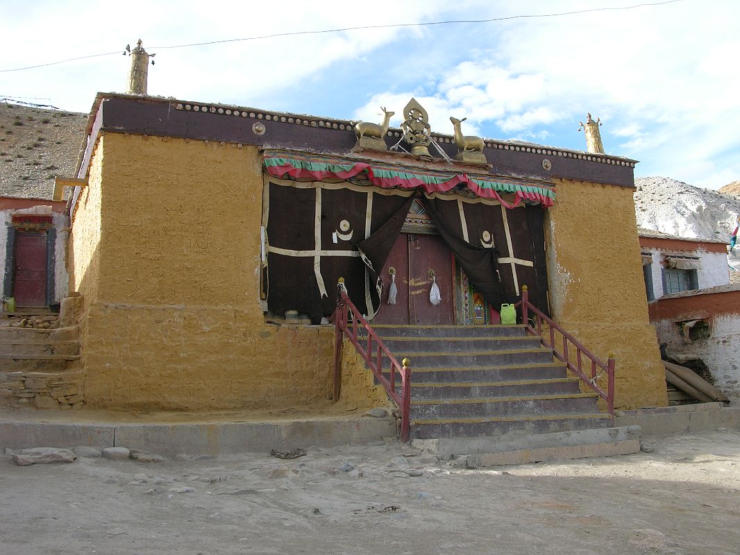 Tibet Kailash 06 Tirthapuri 16 Gompa Outside